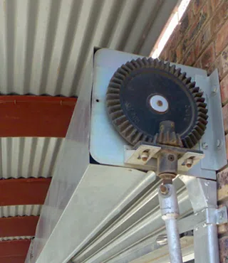 Houston Garage Door Shop Houston, TX 713-965-6409 - sb-rolling-garage-doors-01